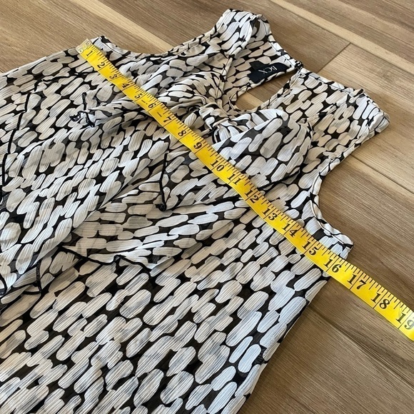 * BCX Flowy Top - Picture 4 of 9